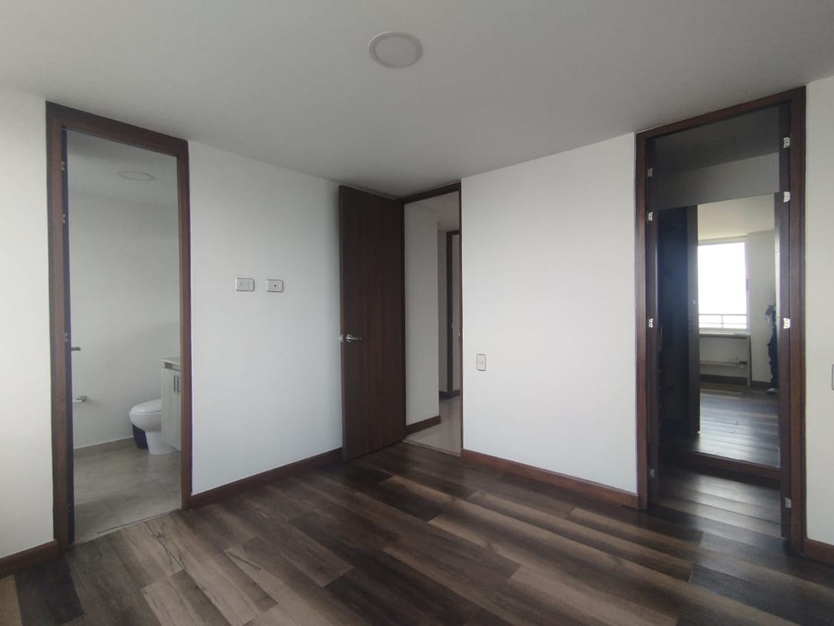 Apartamento en venta en El Poblado, Medellín · foto 9 de 15