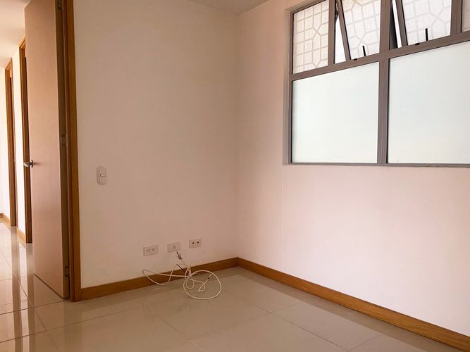 Apartamento de 3 alcobas en arriendo en Loma Del Escobero, Envigado, 97 m² · foto 11 de 17