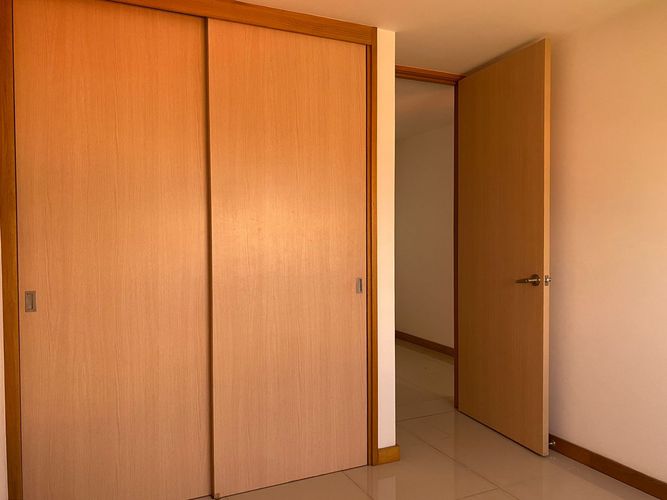 Apartamento de 3 alcobas en arriendo en Loma Del Escobero, Envigado, 97 m² · foto 14 de 17