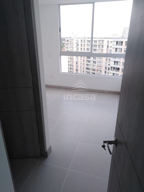 Apartamento de 3 alcobas en venta en La Flora, Cali, 113 m² · foto 7 de 13