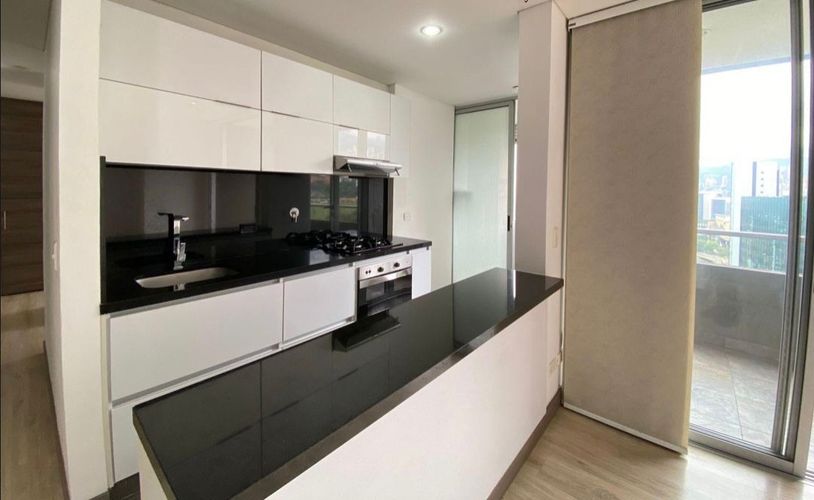Apartamento de 2 alcobas en arriendo en Santa Maria De Los Angeles, Medellín, 90 m² · foto 6 de 11