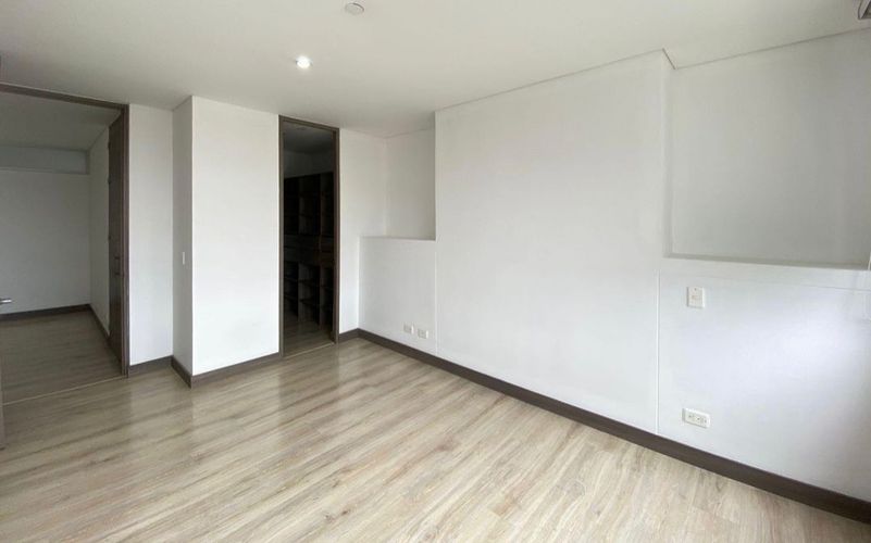 Apartamento de 2 alcobas en arriendo en Santa Maria De Los Angeles, Medellín, 90 m² · foto 7 de 11