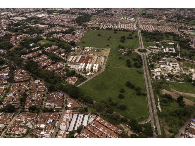 Lote en venta en Alfonso Lopez, Palmira, 43392 m² · foto 11 de 11