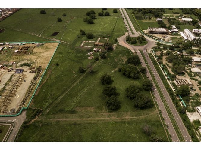 Lote en venta en Alfonso Lopez, Palmira, 27140 m² · foto 2 de 10
