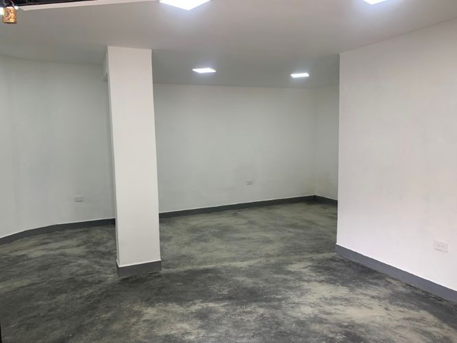 Local en arriendo en Laureles, Medellín, 42 m² · foto 3 de 5