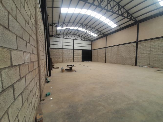 Bodega en arriendo en Las Mercedes, Marinilla, 400 m² · foto 2 de 8