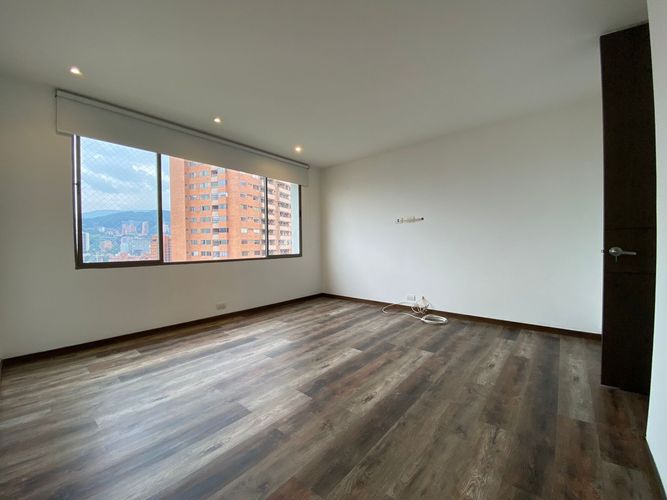 Apartamento de 3 alcobas en arriendo en La Florida, Medellín, 134 m² · foto 14 de 15