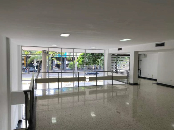 Local en arriendo en San Vicente, Cali, 168 m² · foto 2 de 9