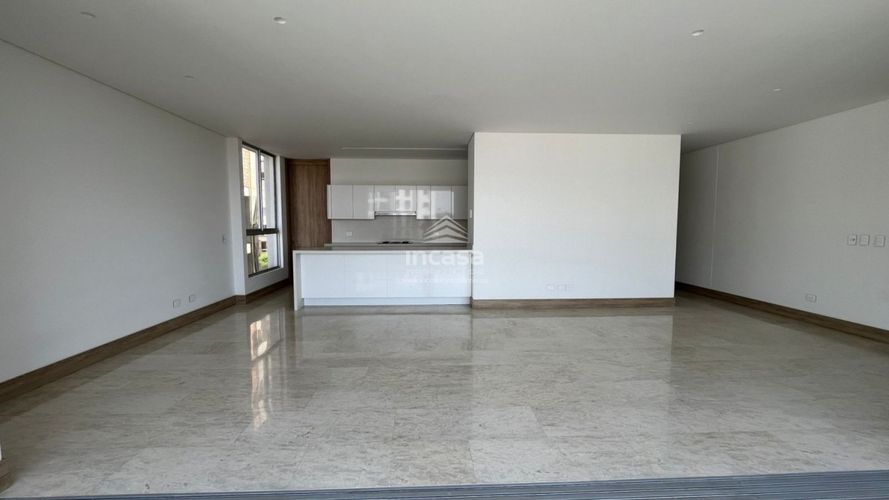 Apartamento de 3 alcobas en venta en Normandia, Cali, 209 m² · foto 5 de 24