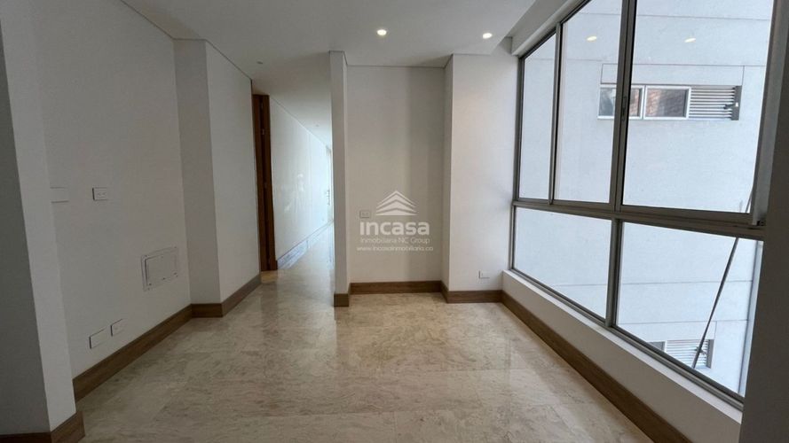 Apartamento de 3 alcobas en venta en Normandia, Cali, 209 m² · foto 10 de 24