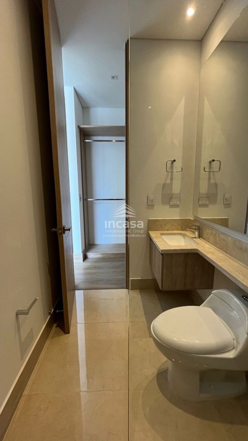 Apartamento de 3 alcobas en venta en Normandia, Cali, 209 m² · foto 15 de 24