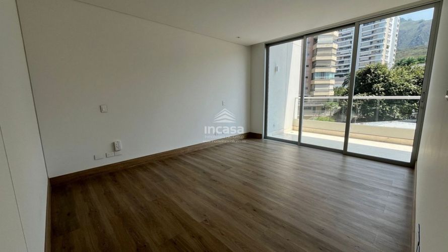 Apartamento de 3 alcobas en venta en Normandia, Cali, 209 m² · foto 18 de 24
