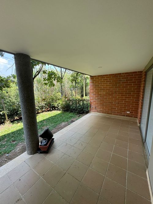 Casa de 3 alcobas en venta en La Sebastiana, Envigado, 262 m² · foto 4 de 11
