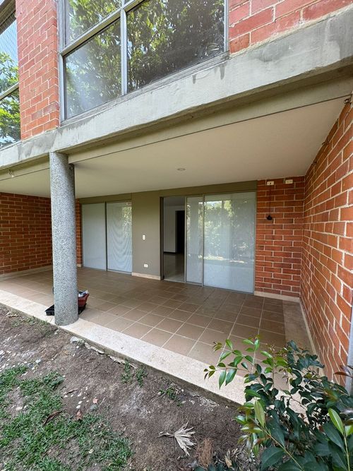 Casa de 3 alcobas en venta en La Sebastiana, Envigado, 262 m² · foto 9 de 11