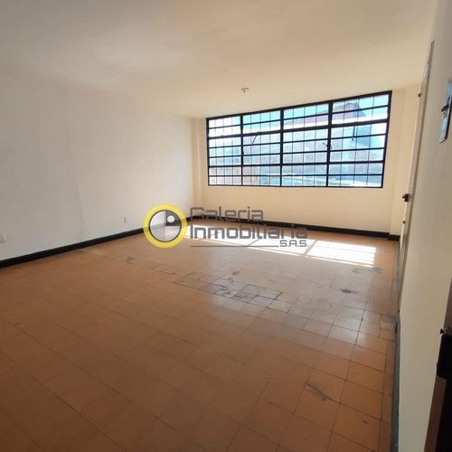Oficina en arriendo en Centro, Bucaramanga, 40 m² · foto 2 de 9