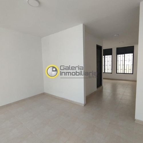 Local en arriendo en San Francisco, Bucaramanga, 12 m² · foto 2 de 11