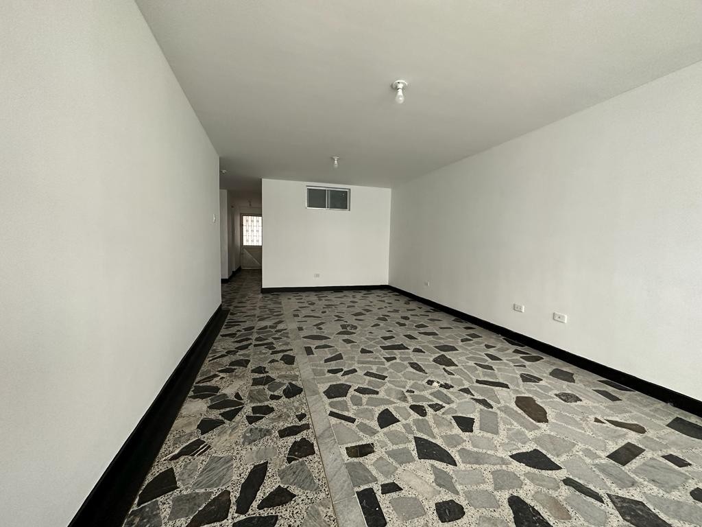 Casa en venta en Ciudad Montes, Bogotá · foto 4 de 21