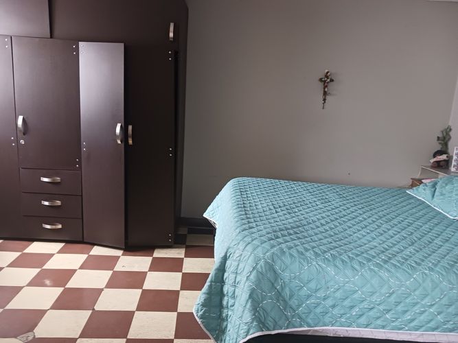 Casa de 8 alcobas en venta en San Vicente Ferrer- Tunjuelito, Bogotá, 181 m² · foto 13 de 20