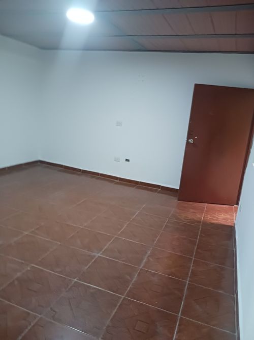 Casa de 8 alcobas en venta en San Vicente Ferrer- Tunjuelito, Bogotá, 181 m² · foto 14 de 20