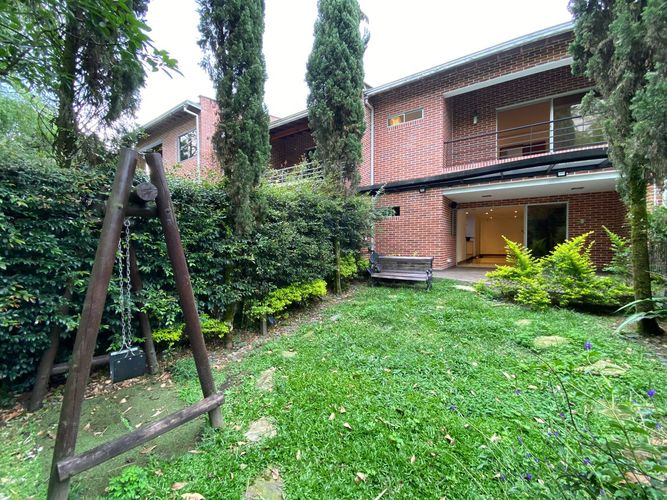 Casa de 3 alcobas en arriendo en Loma El Atravesado, Medellín, 203 m² · foto 4 de 15