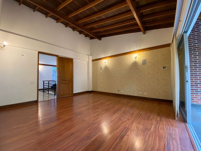 Casa de 3 alcobas en arriendo en Loma El Atravesado, Medellín, 203 m² · foto 15 de 15