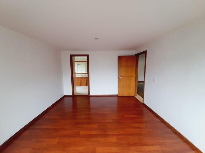 Casa de 3 alcobas en venta en San Lucas, Medellín, 242 m² · foto 13 de 15
