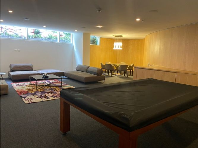 Apartamento de 4 alcobas en venta en Chico Norte, Bogotá, 363 m² · foto 2 de 20