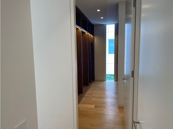 Apartamento de 4 alcobas en venta en Chico Norte, Bogotá, 363 m² · foto 15 de 20