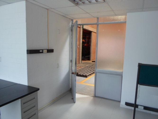 Bodega en venta en Siberia, Cota, 387 m² · foto 11 de 23