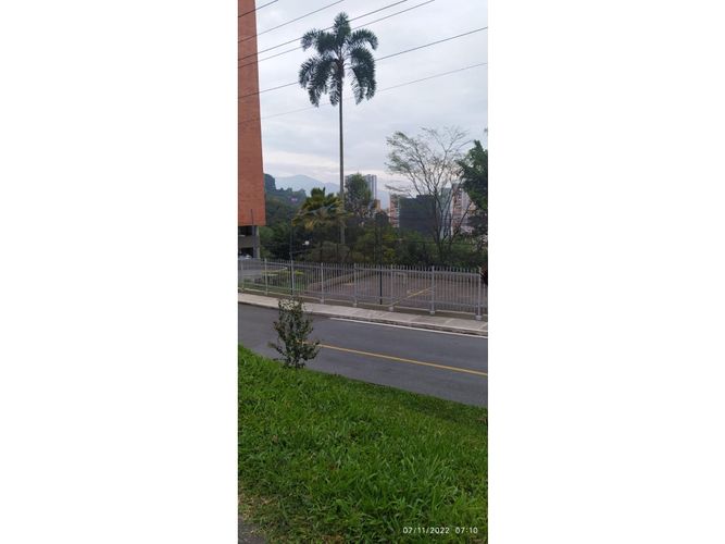Apartamento de 3 alcobas en venta en Loma Del Indio, Medellín, 100 m² · foto 19 de 20