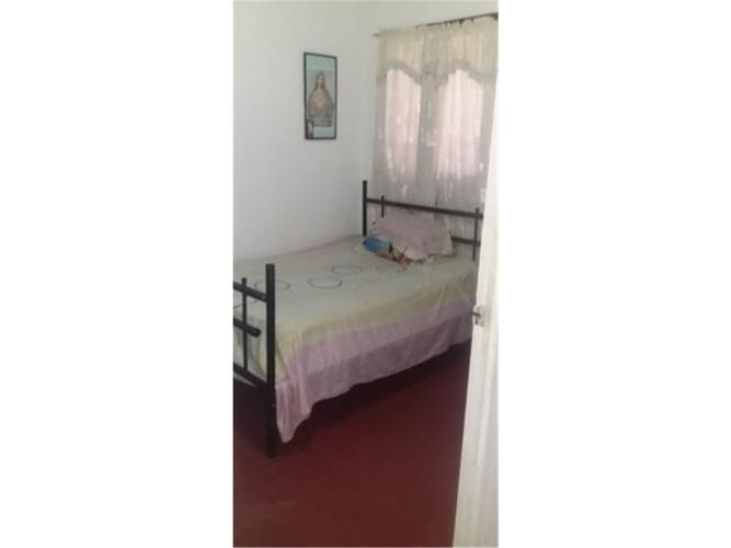 Casa de 7 alcobas en venta en Gerona, Medellín, 224 m² · foto 6 de 12