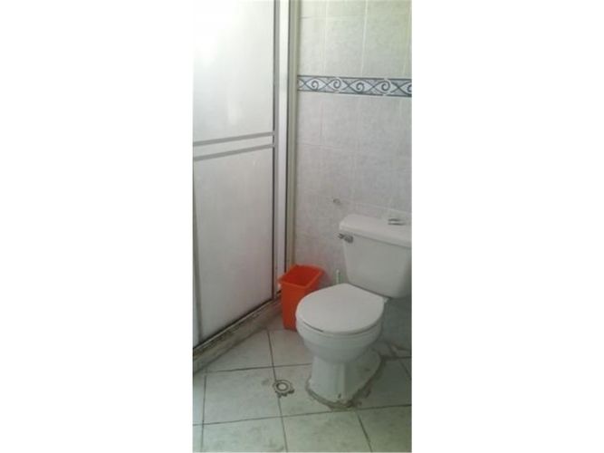 Casa de 7 alcobas en venta en Gerona, Medellín, 224 m² · foto 8 de 12
