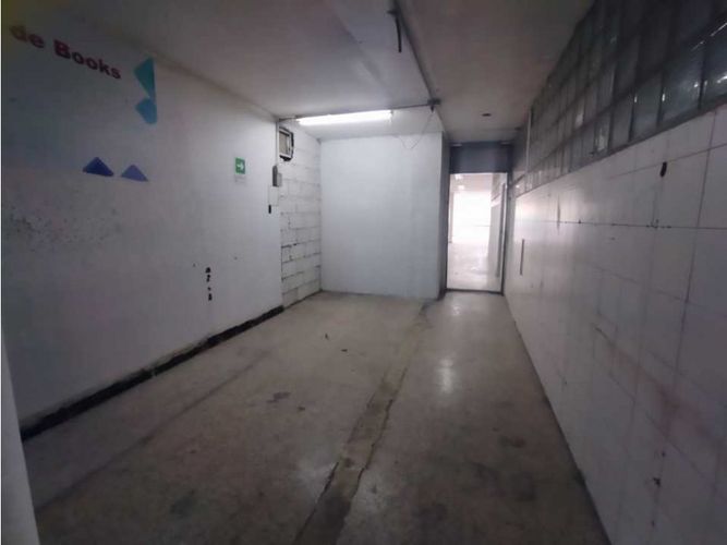 Local en arriendo en La Candelaria, Medellín, 400 m² · foto 14 de 24