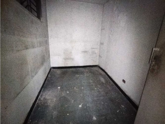 Local en arriendo en La Candelaria, Medellín, 400 m² · foto 17 de 24
