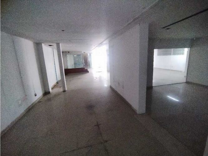 Local en arriendo en La Candelaria, Medellín, 400 m² · foto 24 de 24