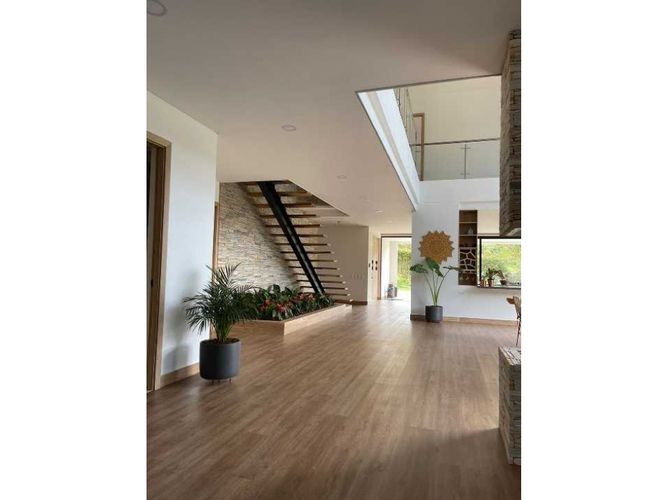 Casa de 5 alcobas en venta en Pantanillo, El Retiro, 647 m² · foto 9 de 18