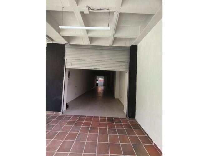 Local en venta en La Cuenca, Medellín, 82 m² · foto 3 de 8
