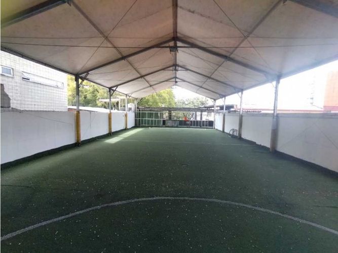 Local en arriendo en La Candelaria, Medellín, 400 m² · foto 10 de 15