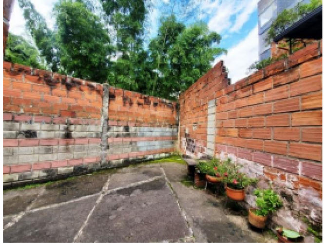 Casa de 3 alcobas en venta en Zona Industrial 1, Medellín, 140 m² · foto 11 de 14