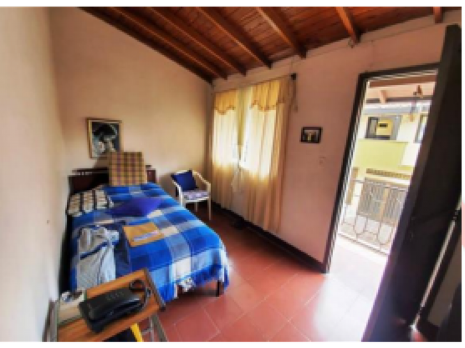 Casa de 3 alcobas en venta en Zona Industrial 1, Medellín, 140 m² · foto 13 de 14
