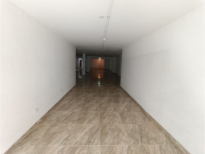 Bodega en arriendo en Manchester, Bello, 186 m² · foto 5 de 8