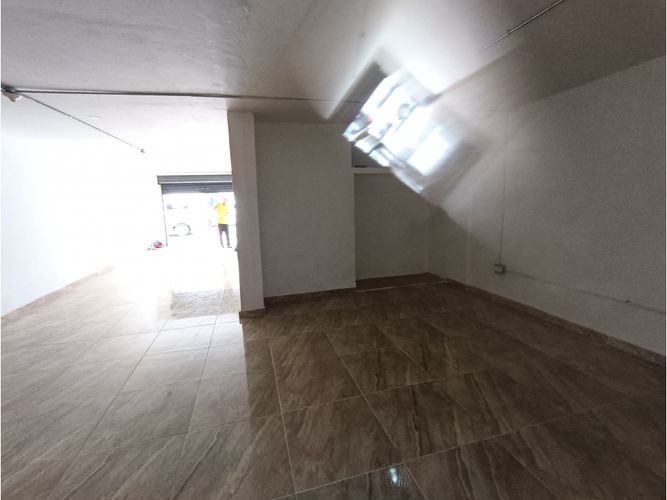 Bodega en arriendo en Manchester, Bello, 186 m² · foto 6 de 8