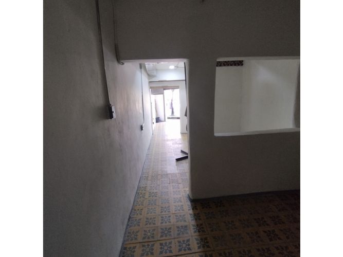 Local en arriendo en Los Naranjos, Envigado, 37 m² · foto 4 de 5