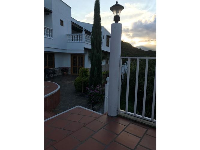 Finca en venta en Actividad Multiple, Copacabana, 320 m² · foto 4 de 11