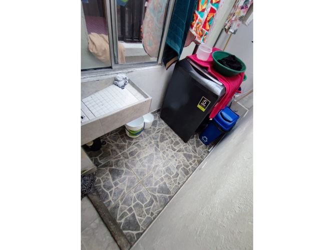 Edificio en venta en Las Palmas, Medellín, 93 m² · foto 14 de 24