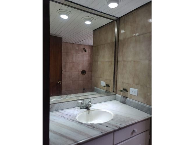 Apartamento en venta en La Candelaria, Medellín · foto 8 de 13
