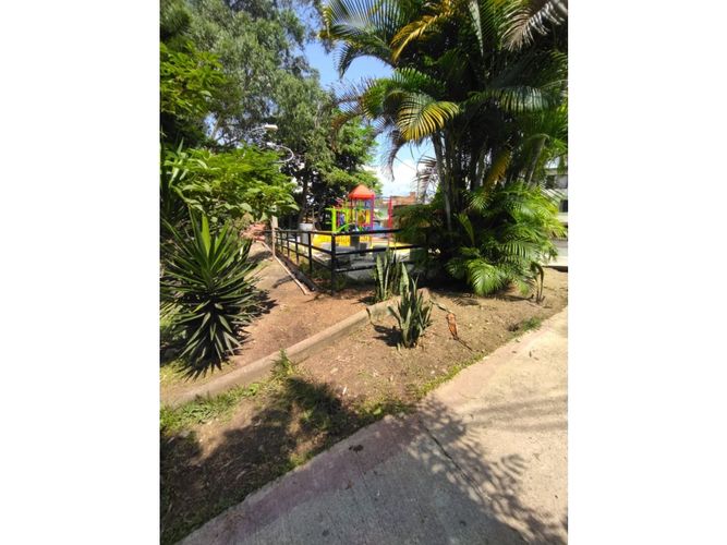 Casa de 6 alcobas en venta en El Salvador, Medellín, 152 m² · foto 3 de 22
