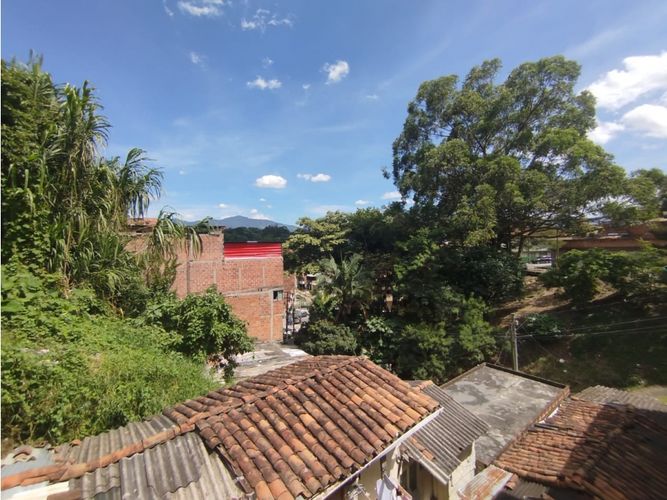 Casa de 6 alcobas en venta en El Salvador, Medellín, 152 m² · foto 5 de 22