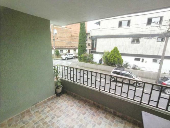 Casa de 3 alcobas en venta en San Miguel, Medellín, 115 m² · foto 4 de 18