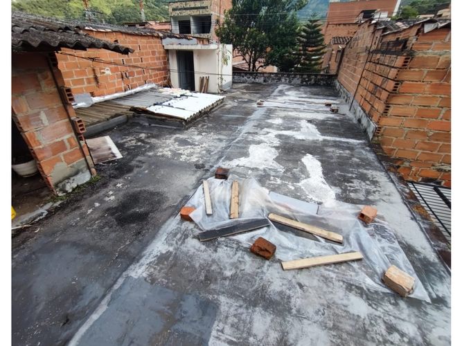 Casa de 10 alcobas en venta en Actividad Multiple, Copacabana, 280 m² · foto 13 de 13